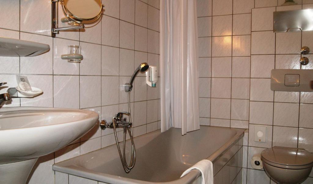 Hotel Deutsches Haus Blomberg  Room photo
