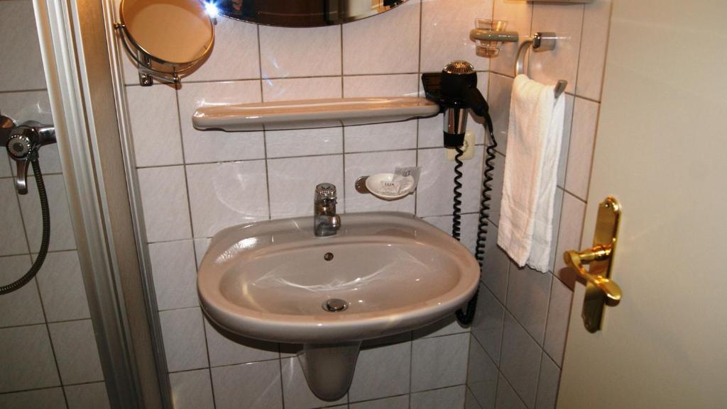 Hotel Deutsches Haus Blomberg  Room photo